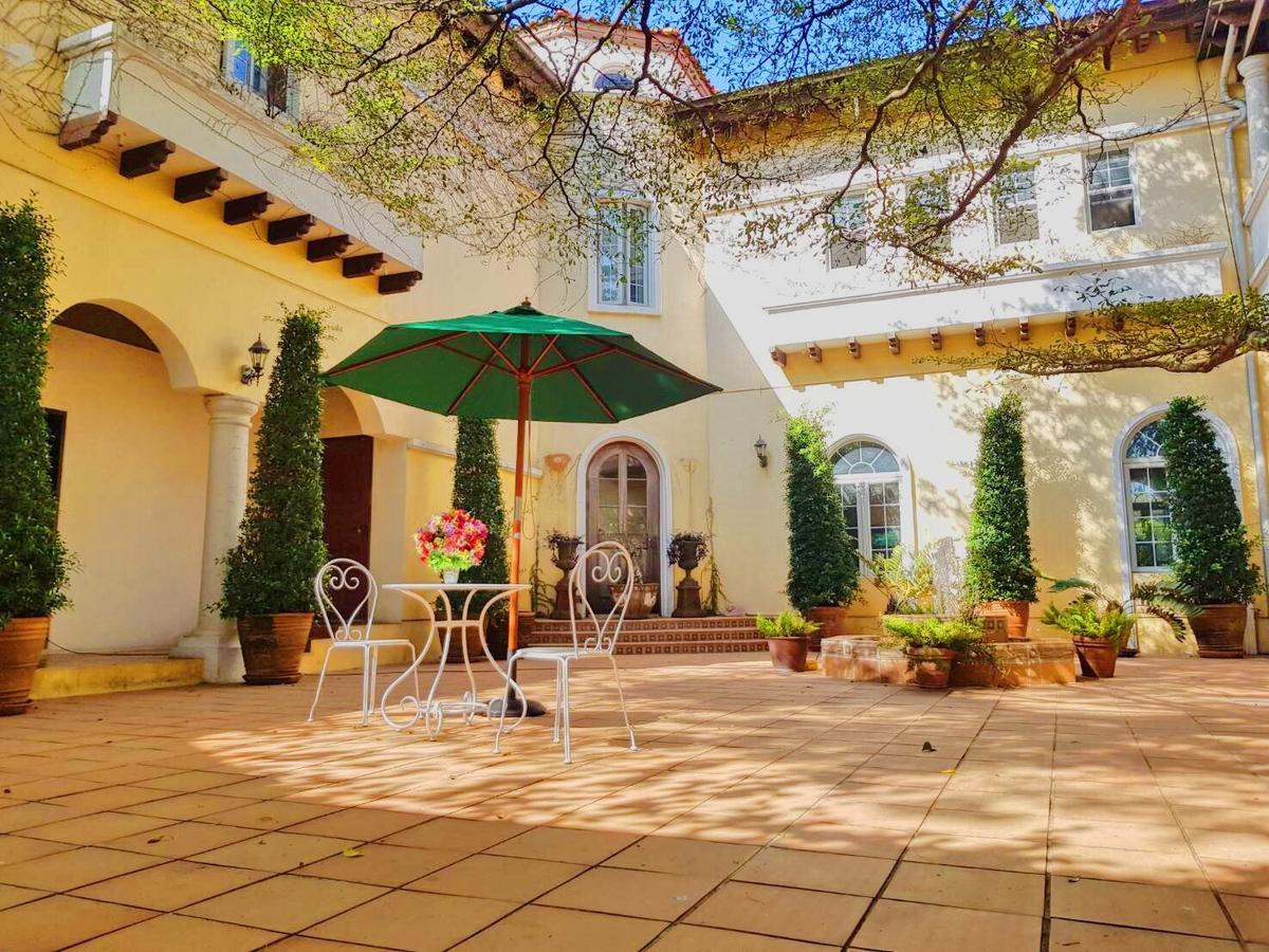 Prompimarn Villa Toscana Bangkok Eksteriør bilde