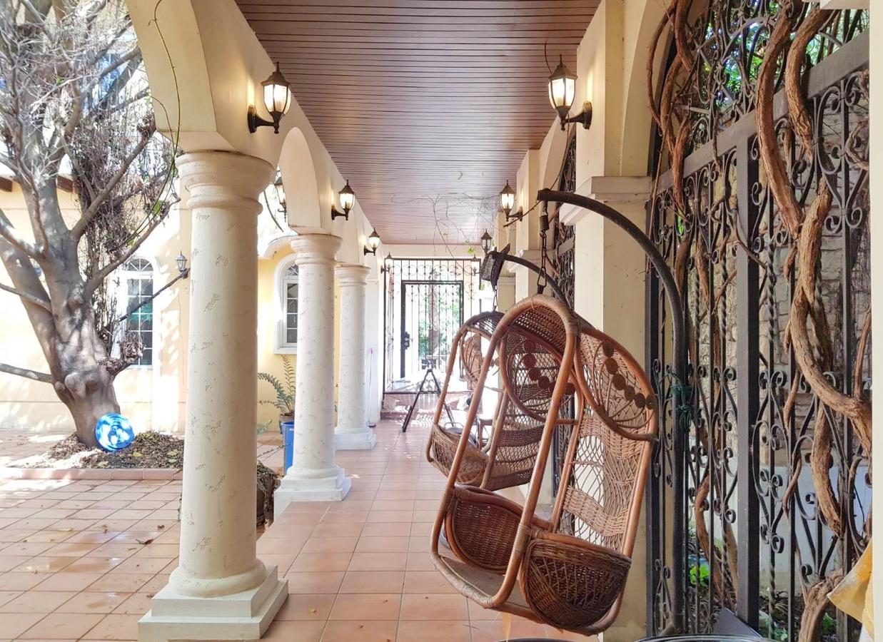 Prompimarn Villa Toscana Bangkok Eksteriør bilde