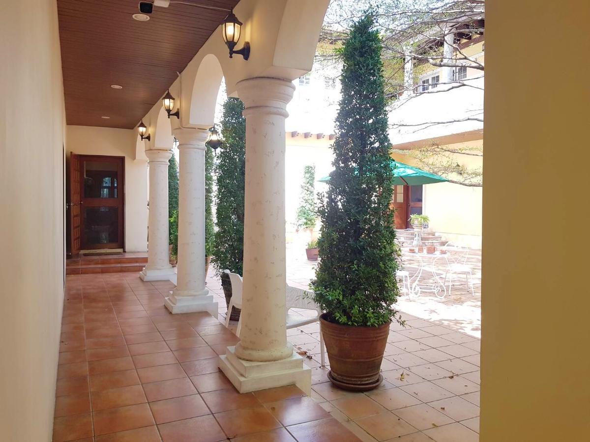 Prompimarn Villa Toscana Bangkok Eksteriør bilde