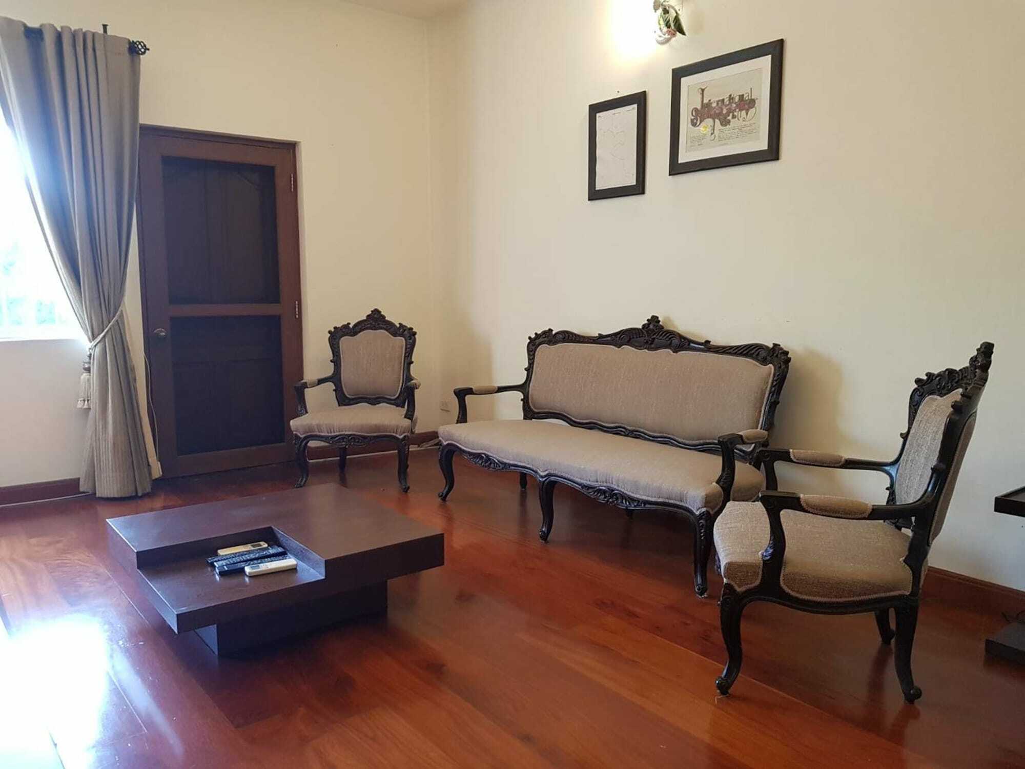 Prompimarn Villa Toscana Bangkok Eksteriør bilde